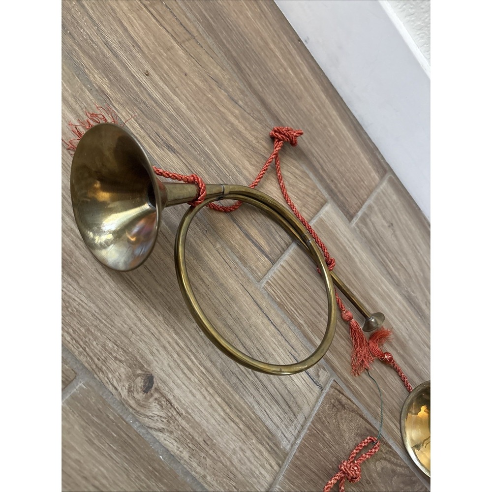 Lot Of 3 Vintage 13 Inch Decorative Brass Horns with Rope for Hanging - Picture 4 of 7